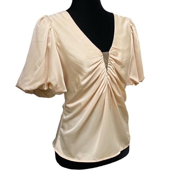 ASTR Satin Puff Sleeve Ruched Deep V Blouse Champagne Boho Top Small NWT - Picture 4 of 10